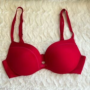 Victoria's Secret Lined Demi
Red Convertible Bra